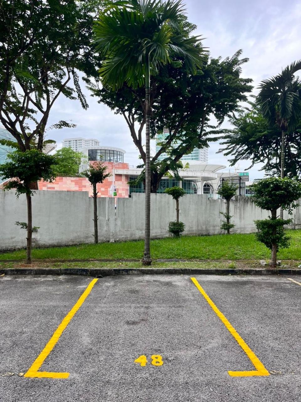 Spice Tunas 3B2B House Bayan Lepas Esterno foto
